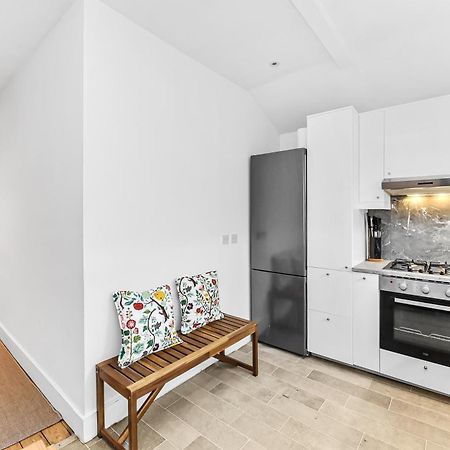 Groves 4 Bedroom, Shepherds Bush Londres Exterior foto